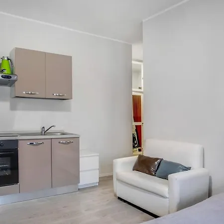 Appartement Hosting Studio - 5 Sondrio
